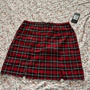 Streetwear Society Red Plaid Skirt - Size Small (BNWT)